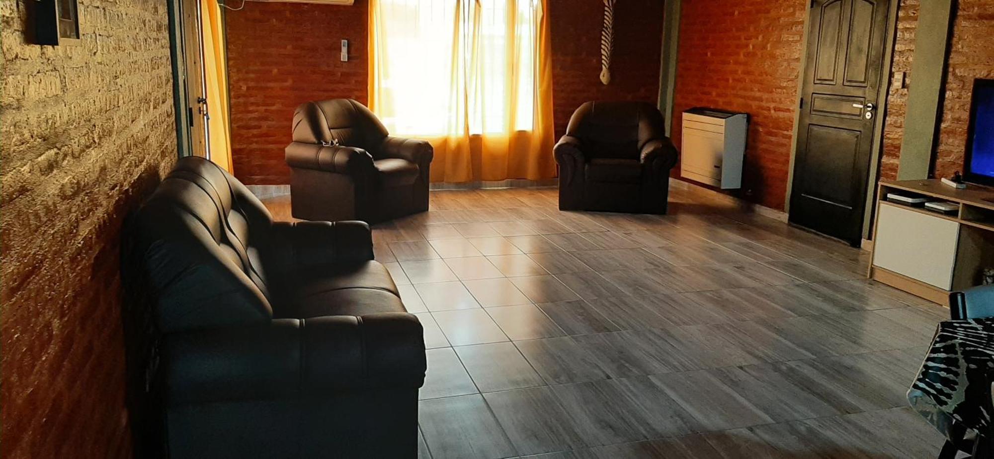 Alquiler Temporario En Trelew Buitenkant foto
